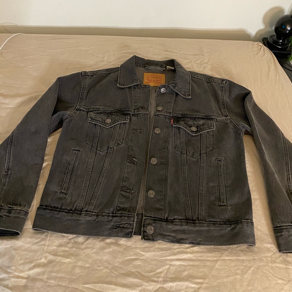 Levi’s denim jacket - Picture 3 of 3